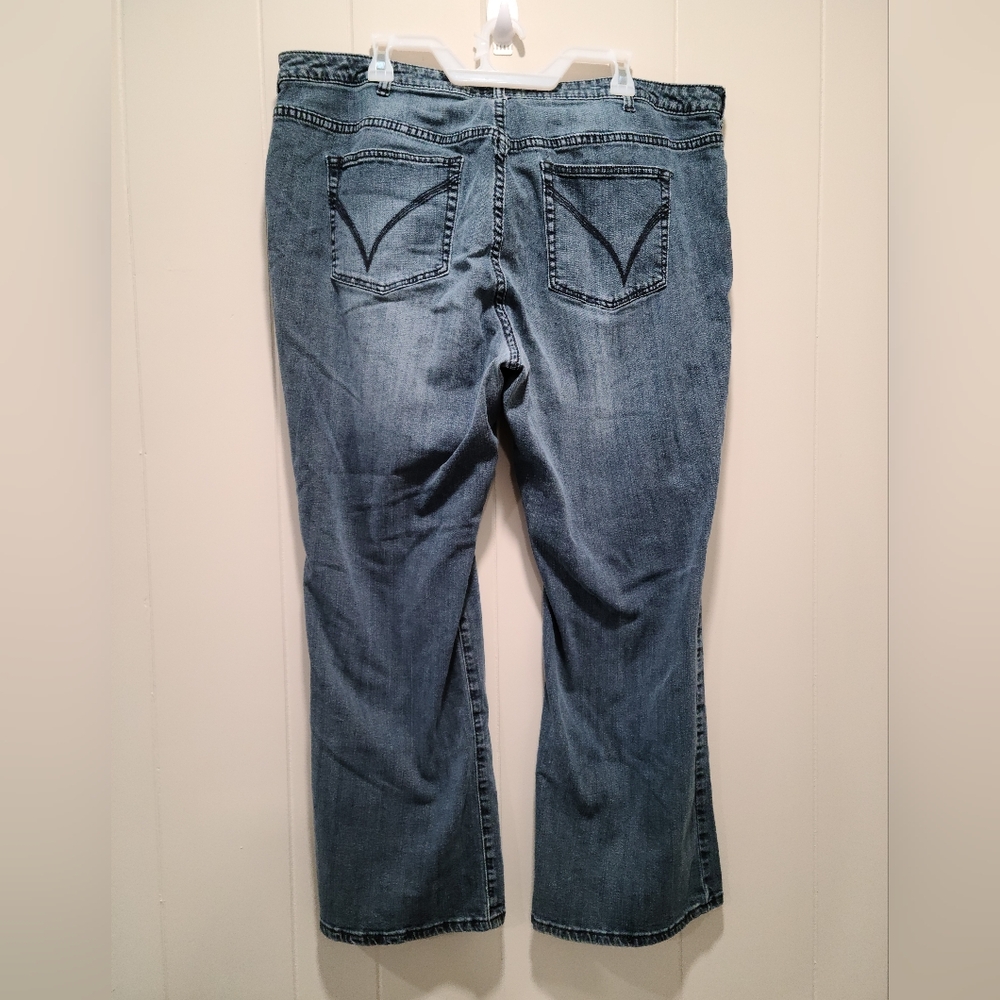 Venezia Jeans - Picture 2 of 7